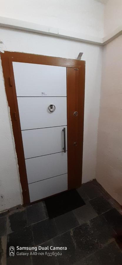 巴统Parkside Apartament公寓 外观 照片