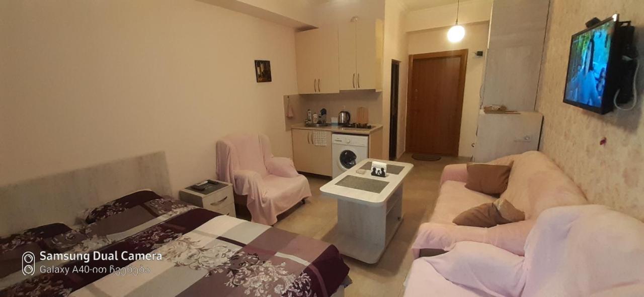 巴统Parkside Apartament公寓 外观 照片