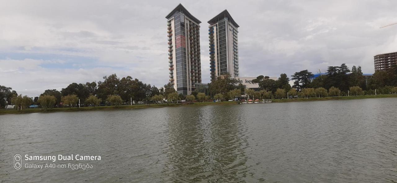 巴统Parkside Apartament公寓 外观 照片